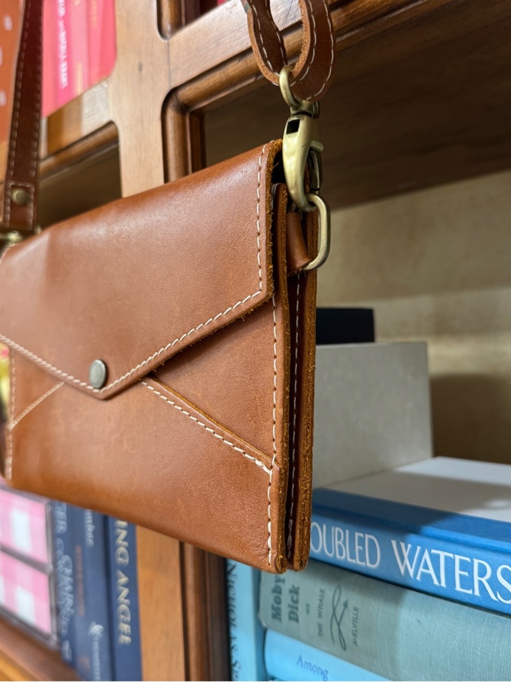 Portland Leather Envelope Convertible Crossbody - Picture 3 of 8